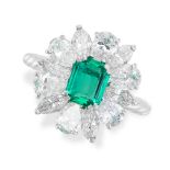 RENE KERN, A FINE EMERALD AND DIAMOND RING in platinum, set with an emerald cut emerald of 1.01