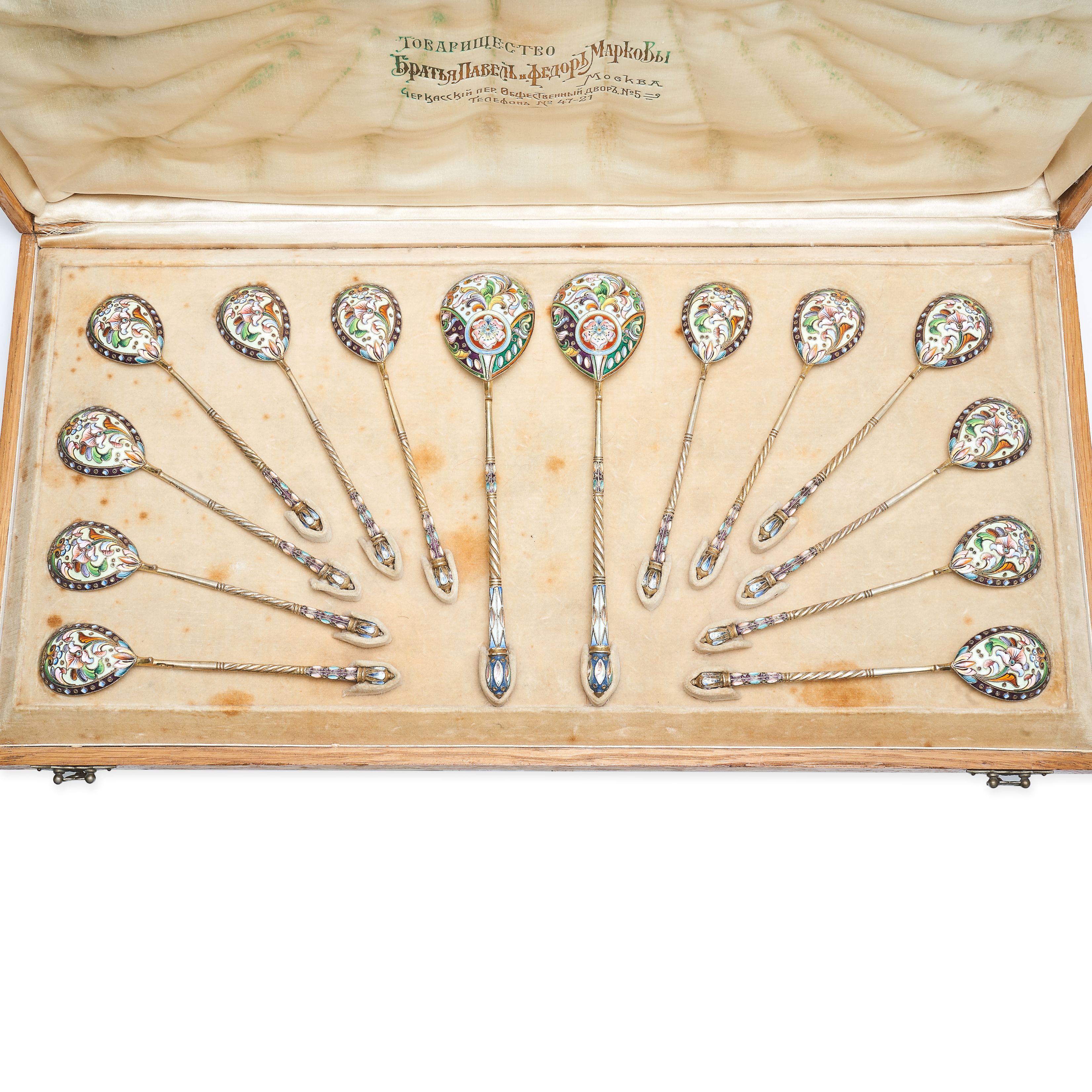 NO RESERVE - A FINE SET OF ANTIQUE IMPERIAL RUSSIAN SILVER ENAMEL SPOONS, MOSCOW 1908-1917 in 84 - Image 3 of 4