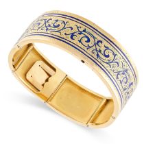 AN ANTIQUE ENAMEL BANGLE, 19TH CENTURY in yellow gold, the hinged body with scrolling blue enamel