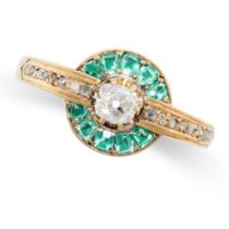 AN ANTIQUE DIAMOND AND EMERALD RING, 19TH CENTURY in yellow gold, set with a central old cut diamond