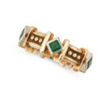 AN VINTAGE EMERALD BAND RING in 14ct yellow gold, set with a row of five step cut emeralds, accented