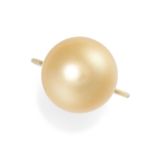 A SOUTH SEA PEARL AND DIAMOND RING set with a golden South Sea pearl of 14.0mm accented by brilliant