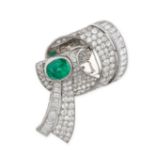 A VINTAGE FRENCH EMERALD AND DIAMOND CLIP BROOCH, MID CENTURY in 18ct white gold, designed as a