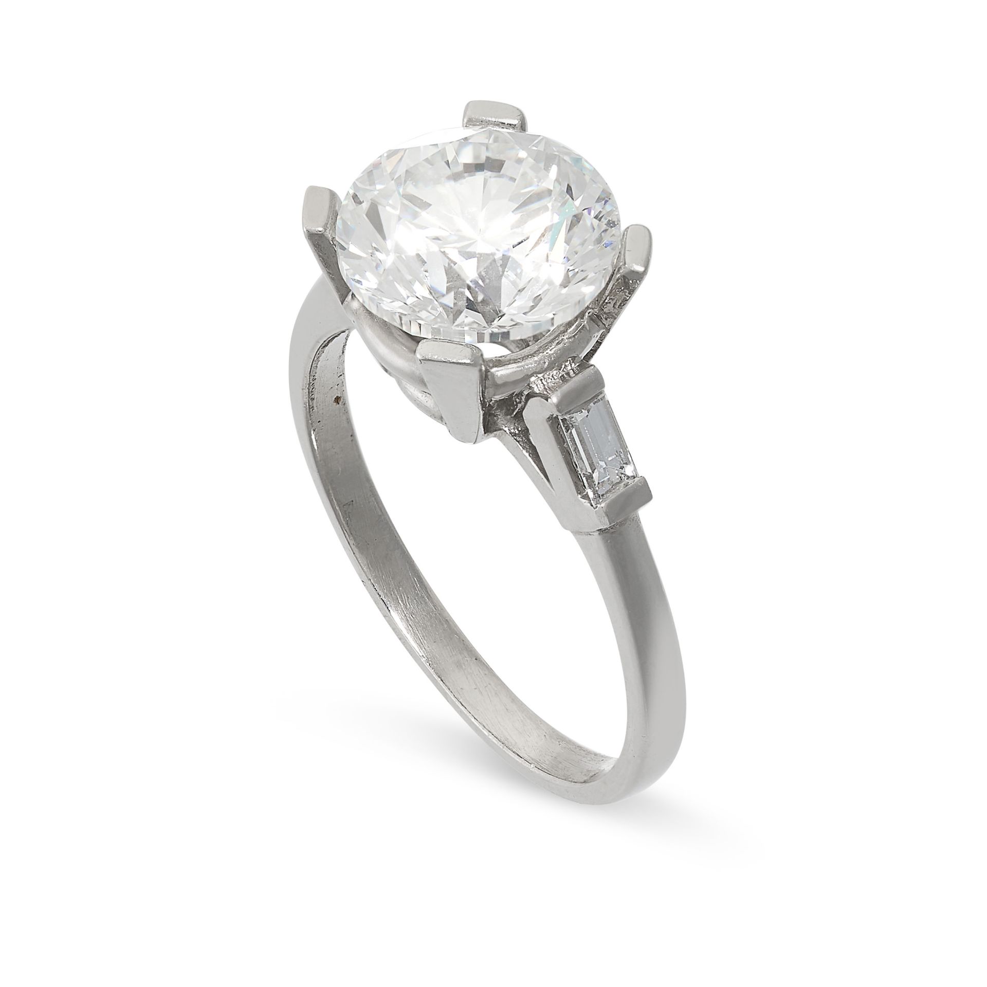 A 3.02 CARAT G VVS1 SOLITAIRE DIAMOND ENGAGEMENT RING set with a round brilliant cut diamonds of 3. - Bild 2 aus 2