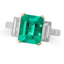 A COLOMBIAN EMERALD AND DIAMOND RING in 18ct yellow gold and platinum, set with an octagonal step