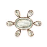 AN ANTIQUE GEORGIAN AQUAMARINE BROOCH in yellow gold, set with a central oval cut aquamarine in a