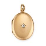 AN ANTIQUE VICTORIAN DIAMOND LOCKET / PENDANT in 15ct yellow gold, the hinged oval locket set with