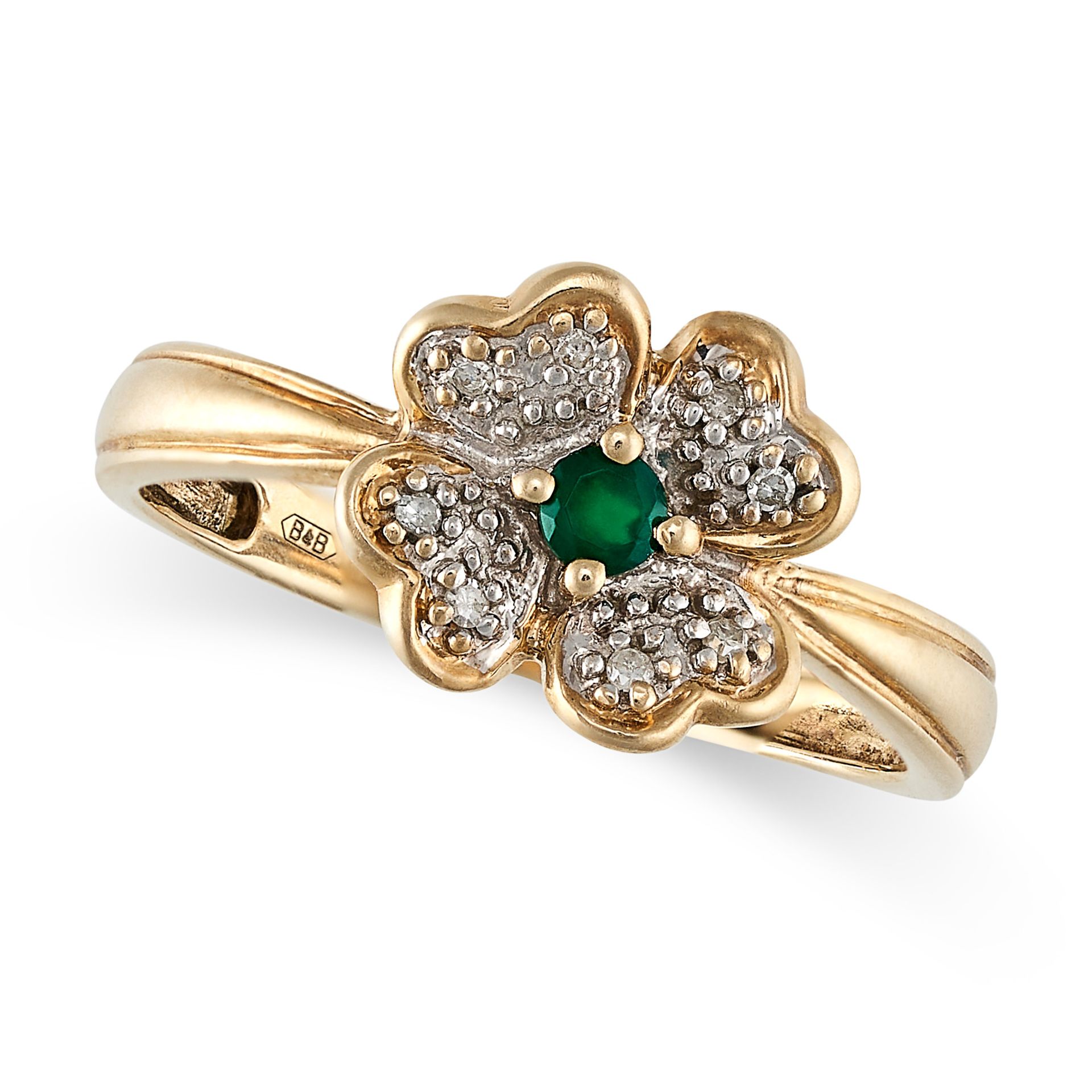 NO RESERVE - AN EMERALD AND DIAMOND FLOWER RING