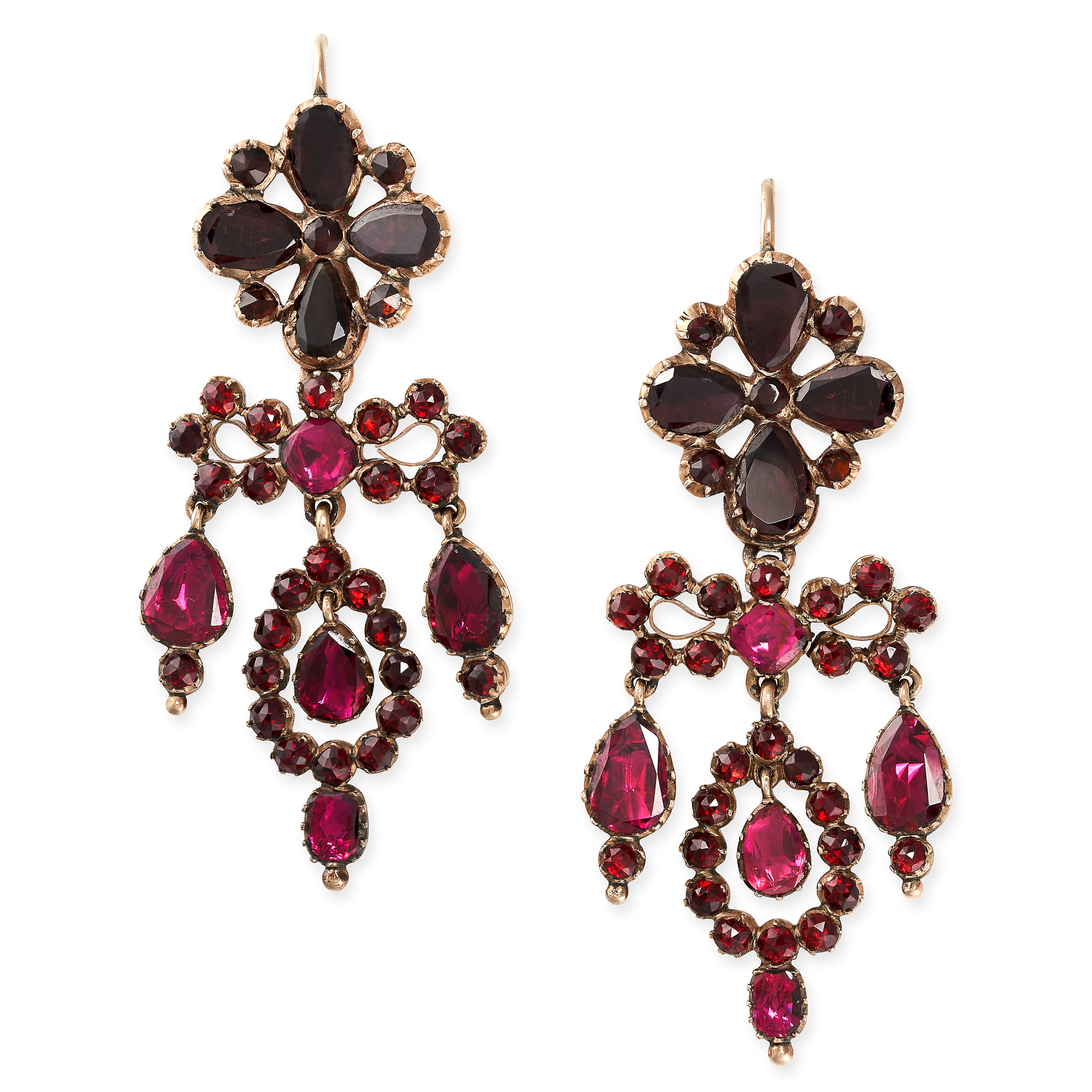 A PAIR OF ANTIQUE GARNET DROP EARRINGS,19TH CENTURY AND LATER in yellow gold, each set with a