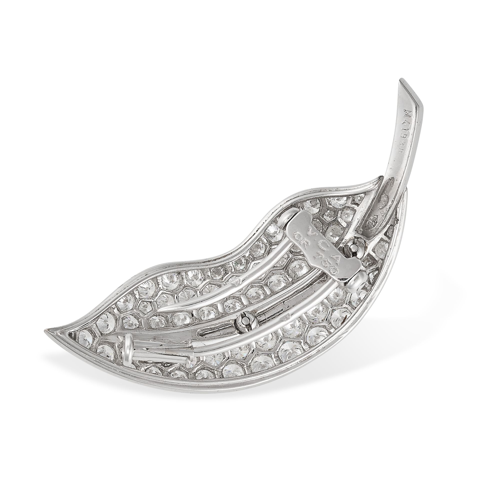 VAN CLEEF AND ARPELS, A VINTAGE FEUILLE LEAF BROOCH, 1990S in 18ct white gold, designed as a - Image 2 of 2