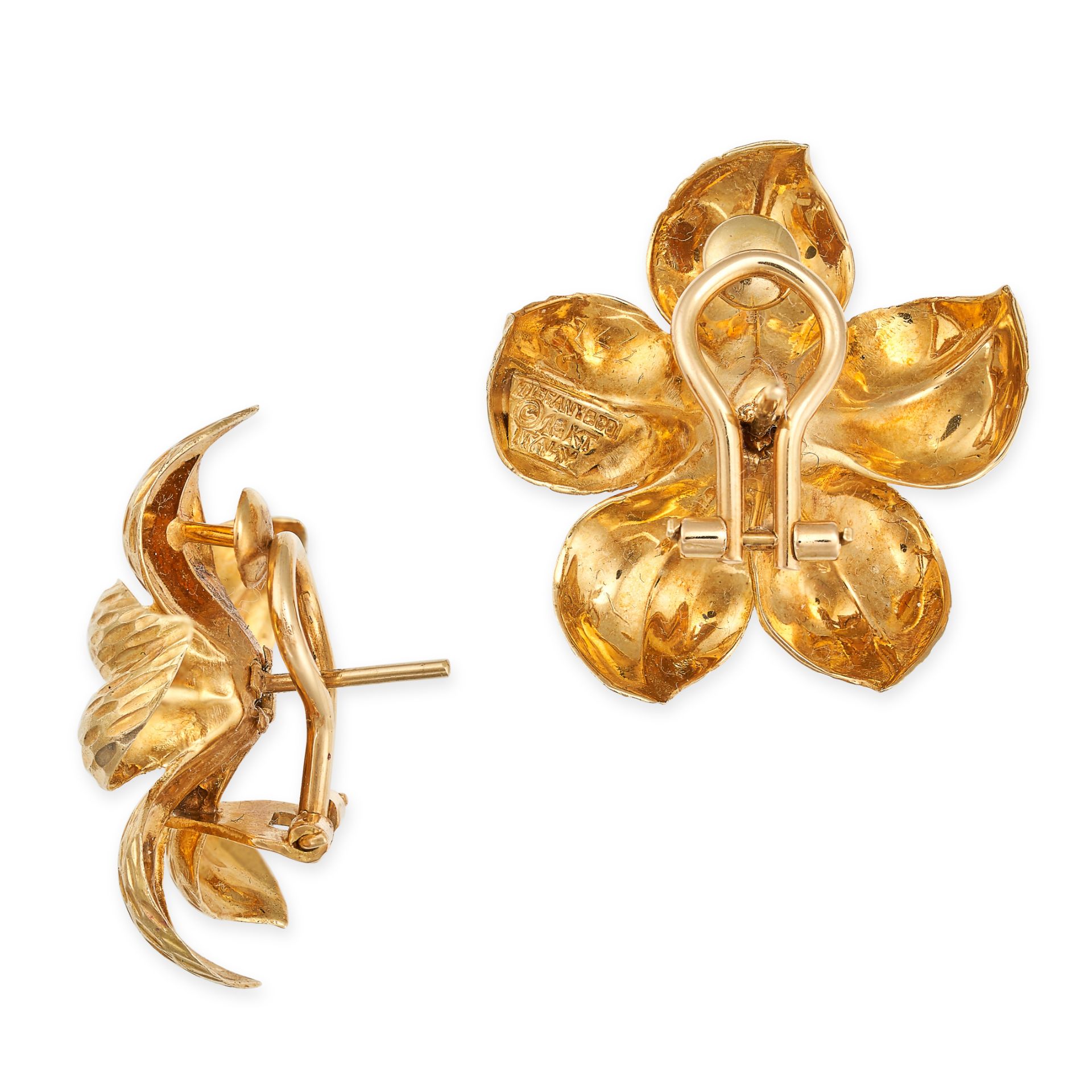 TIFFANY & CO, A PAIR OF VINTAGE DIAMOND FLOWER EARRINGS in 18ct yellow gold, each designed as the - Image 2 of 2