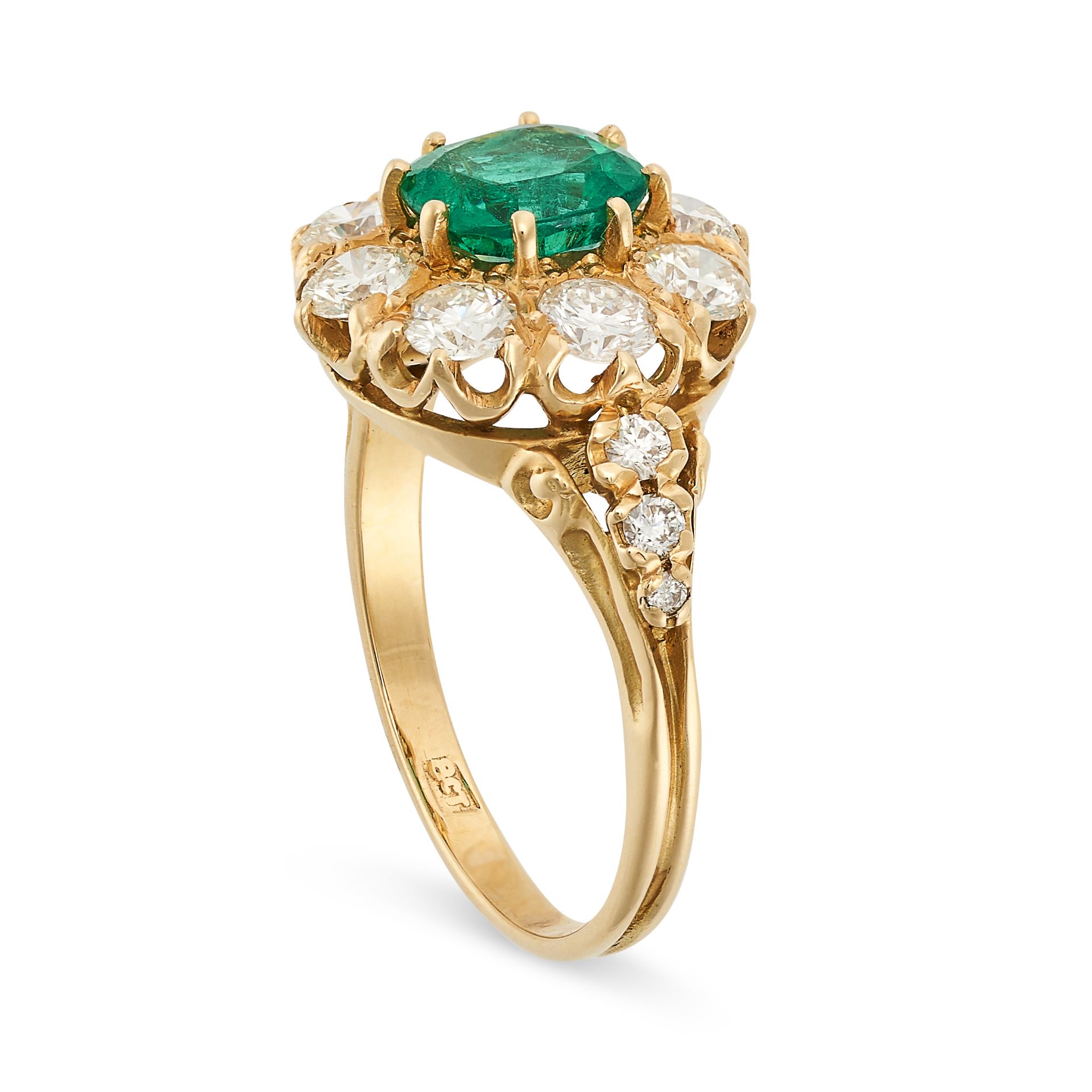 AN EMERALD AND DIAMOND CLUSTER RING in 18ct yellow gold, set with a cushion cut emerald of - Image 2 of 2