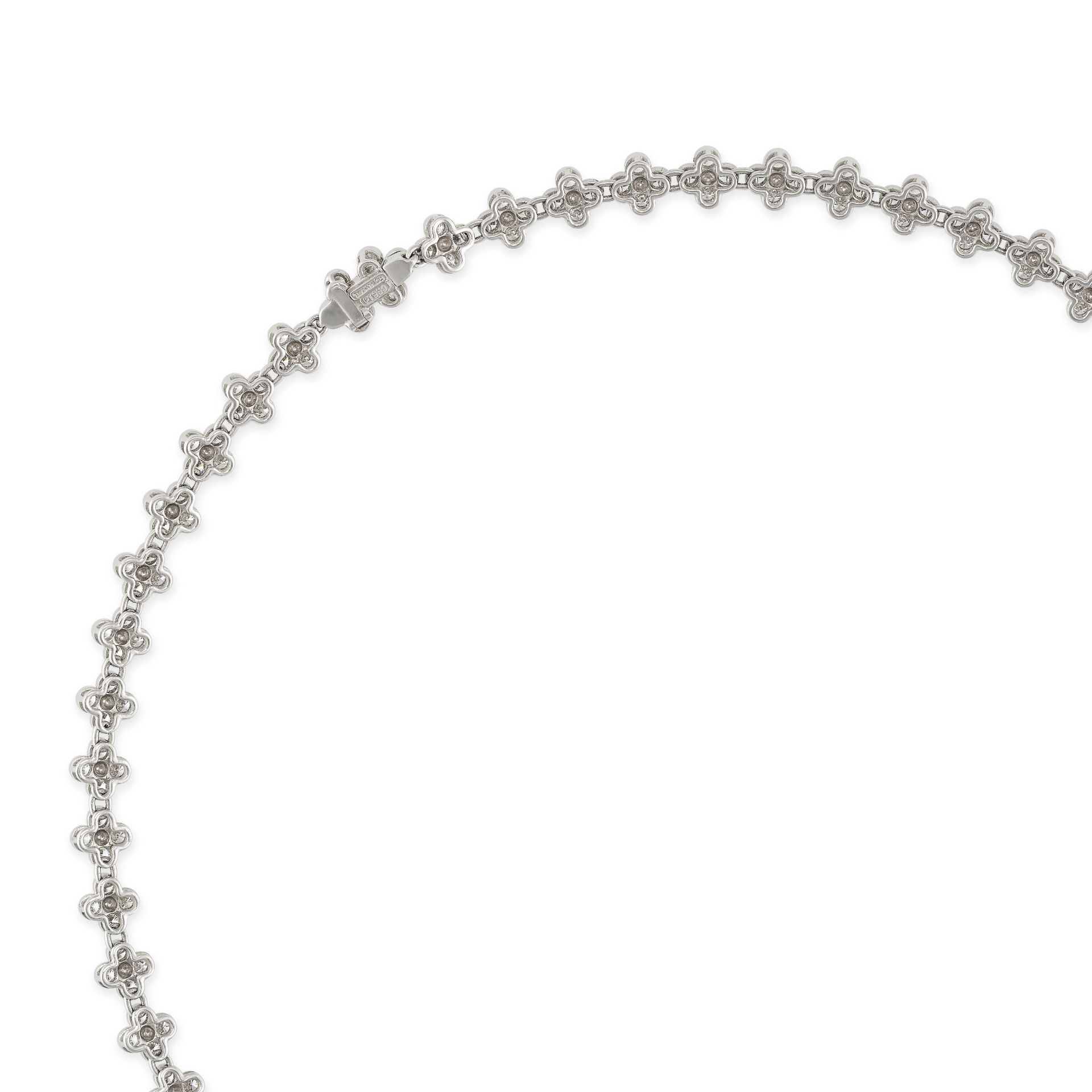 TIFFANY & CO, A PERIDOT AND DIAMOND NECKLACE in platinum, the necklace comprising a row of - Image 3 of 3