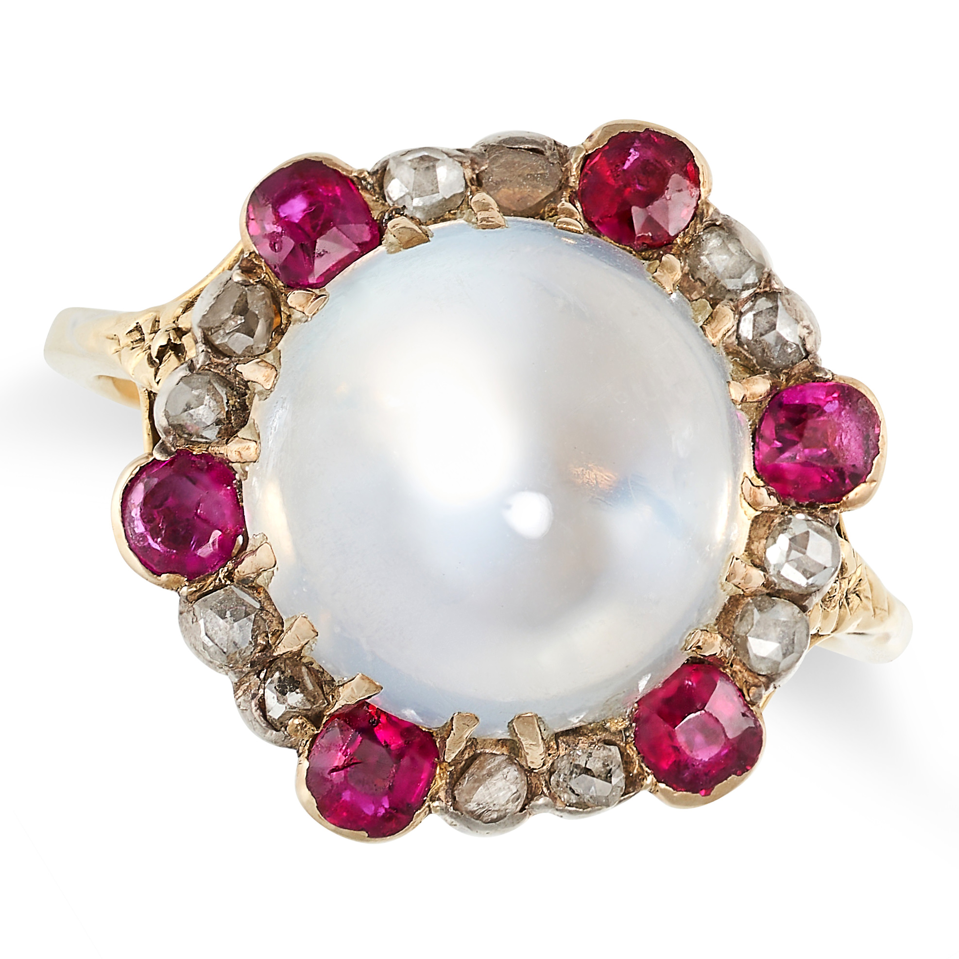 AN ANTIQUE MOONSTONE, RUBY AND DIAMOND RING in yellow gold, set with a round cabochon moonstone in a