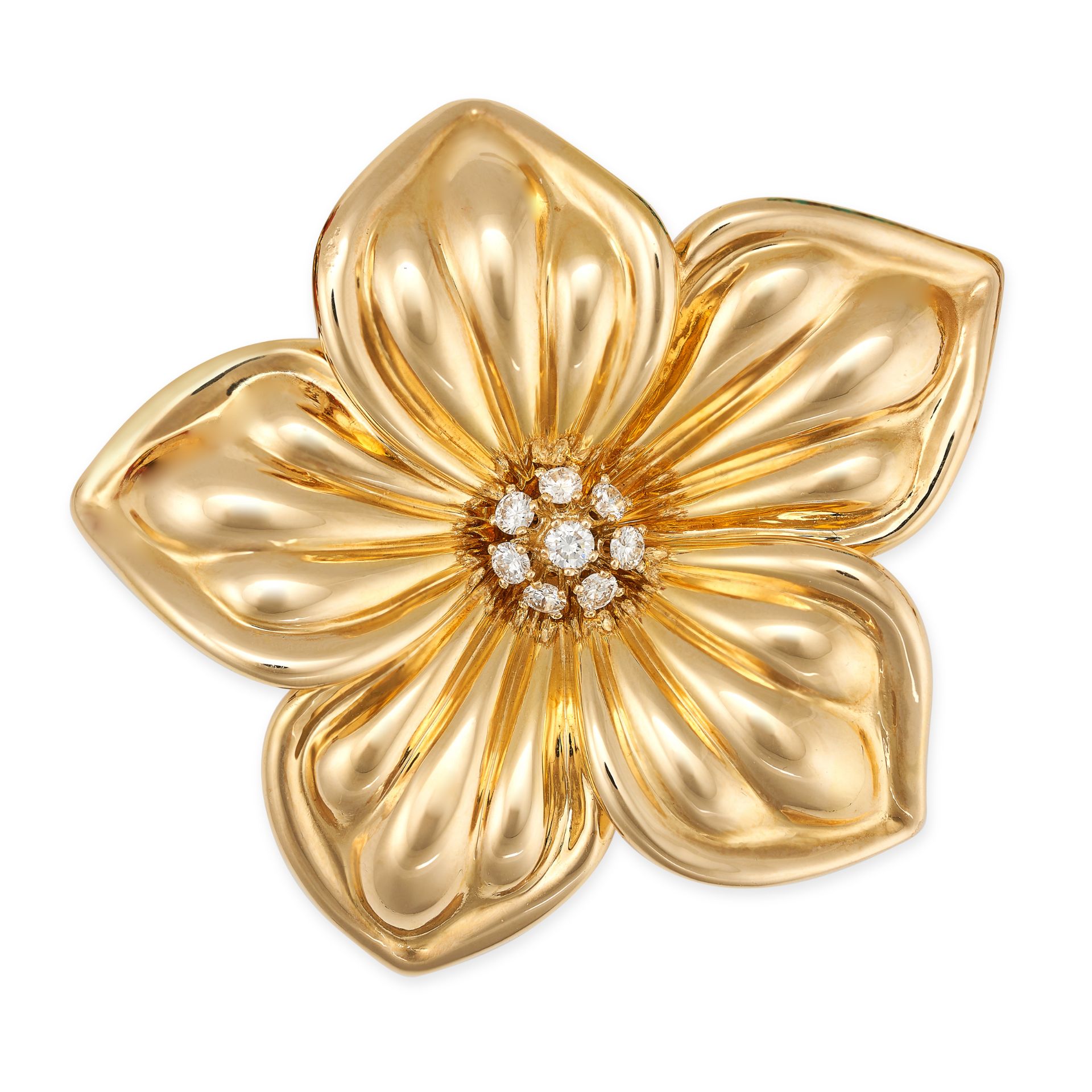 VAN CLEEF & ARPELS, A DIAMOND FLOWER BROOCH in 18ct yellow gold, designed as the head of a flower,
