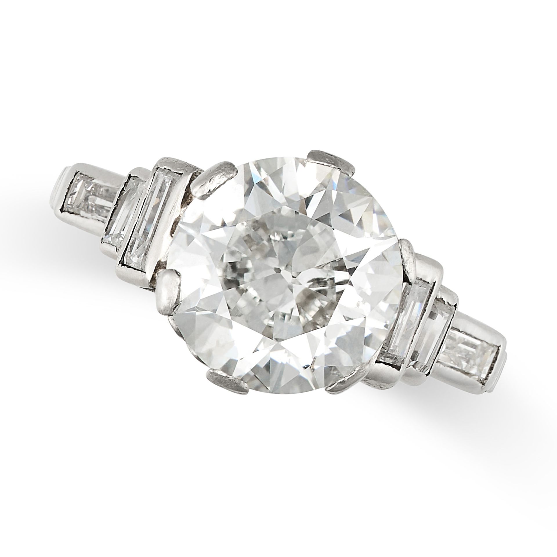 A SOLITAIRE DIAMOND RING in platinum, set with an old European cut diamond of approximately 3.00