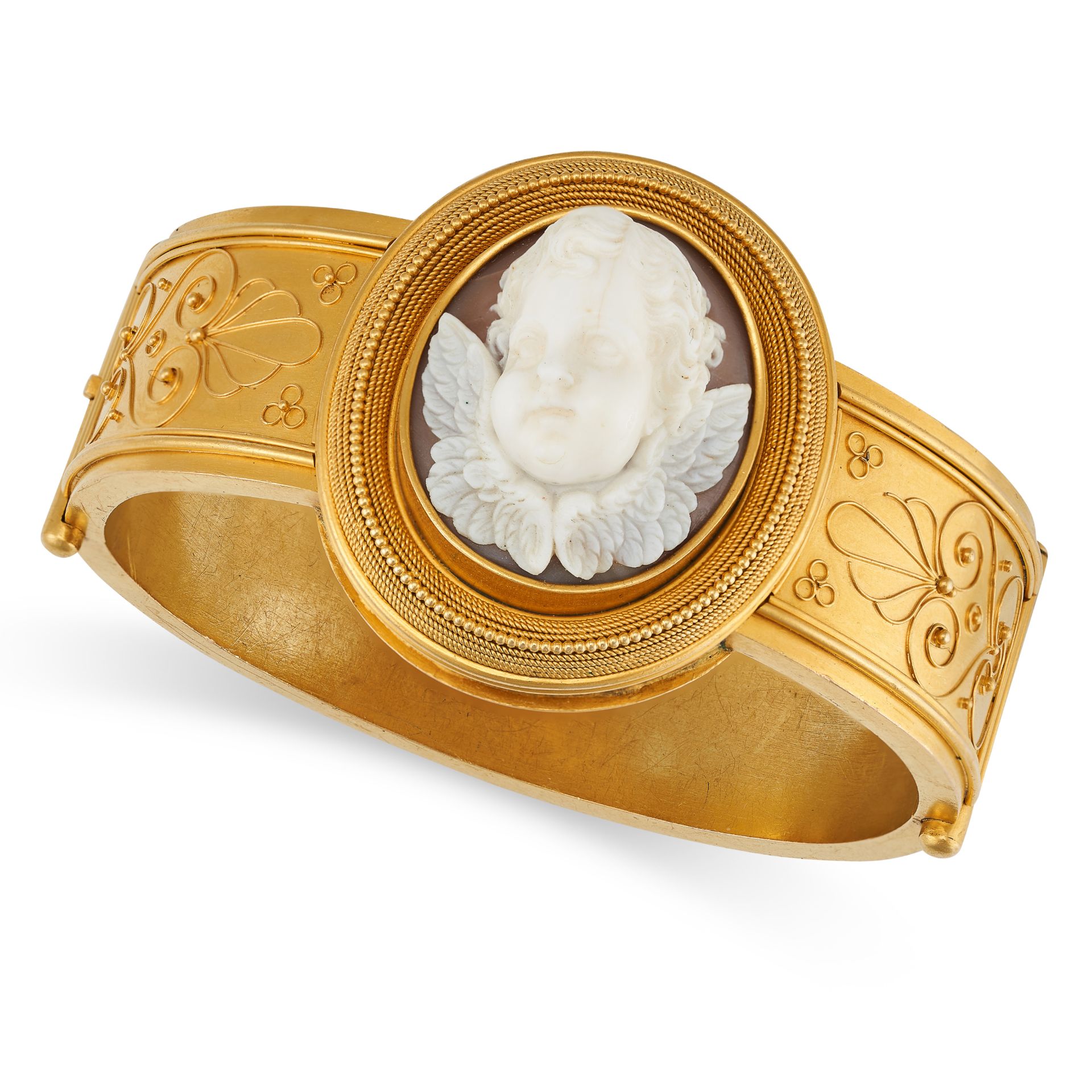 AN ANTIQUE ITALIAN CAMEO BANGLE, 19TH CENTURY in 18ct yellow gold, set with a shell cameo carved ...