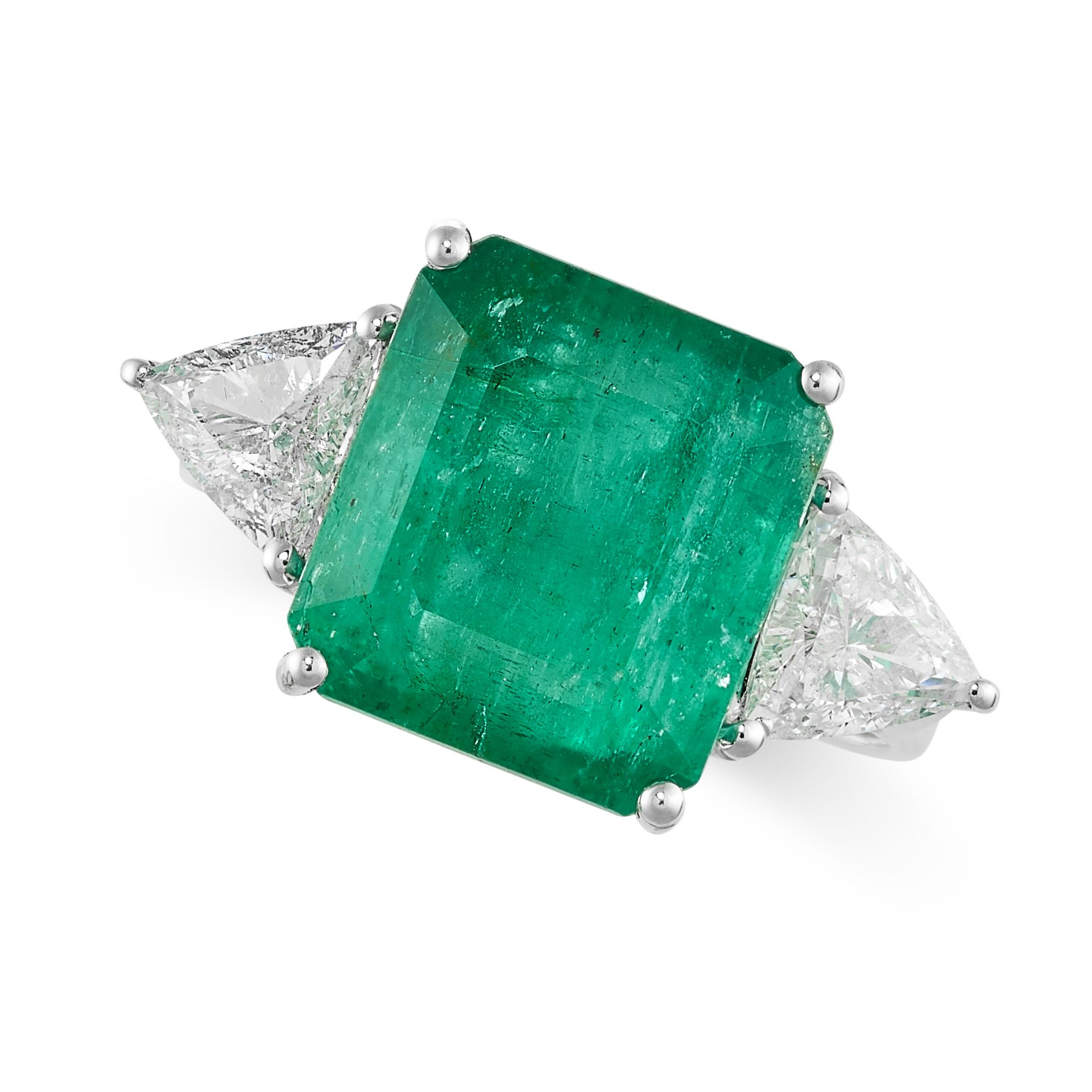 AN EMERALD AND DIAMOND THREE STONE RING in 18ct yellow gold, set with a step cut emerald of 6.48 ... - Image 2 of 2