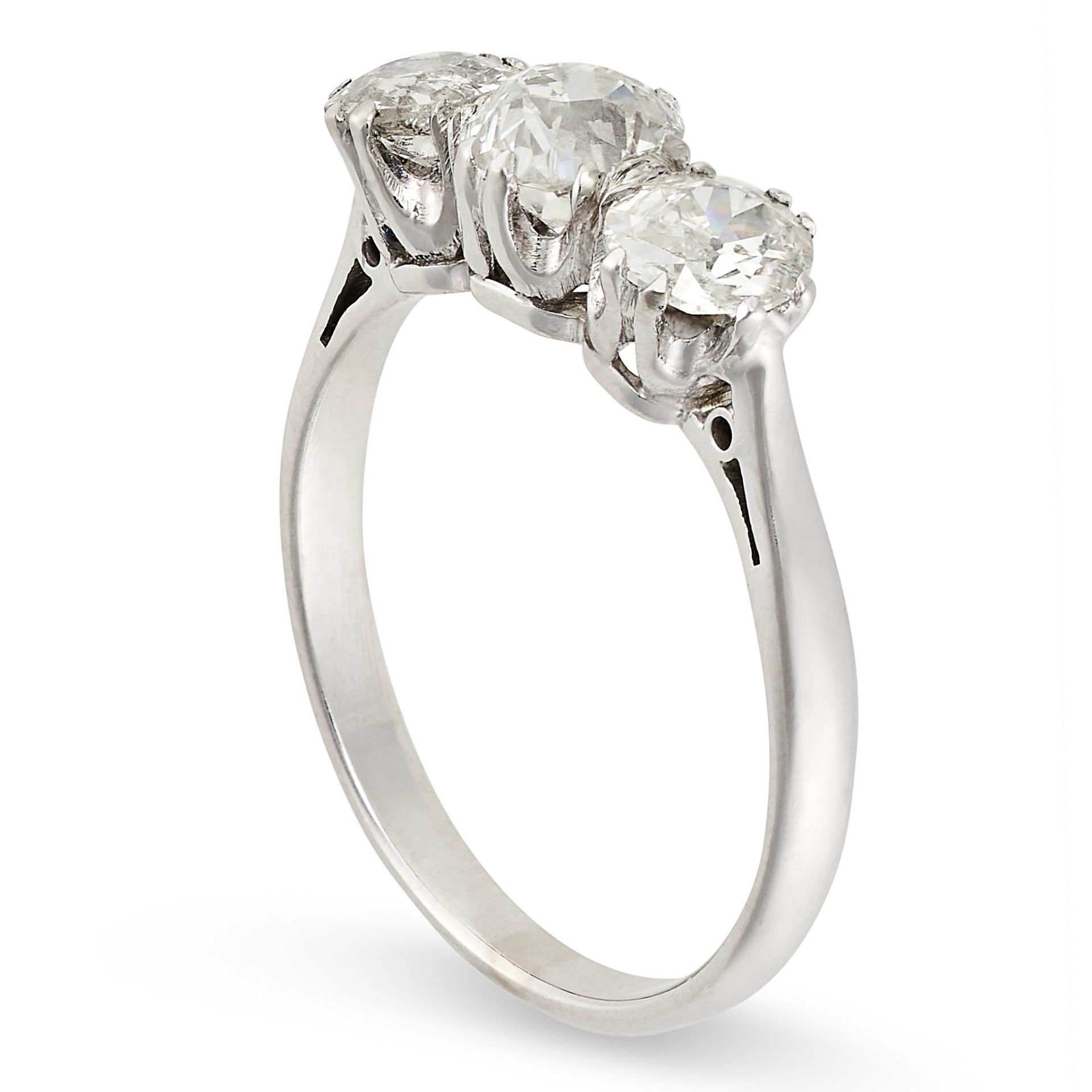 A DIAMOND THREE STONE RING set with three old cut diamonds totalling 2.1- 2.2 carats, no assay ma... - Image 3 of 4