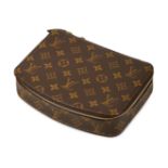 LOUIS VUITTON, A VINTAGE MONOGRAM JEWELLERY TRAVEL CASE