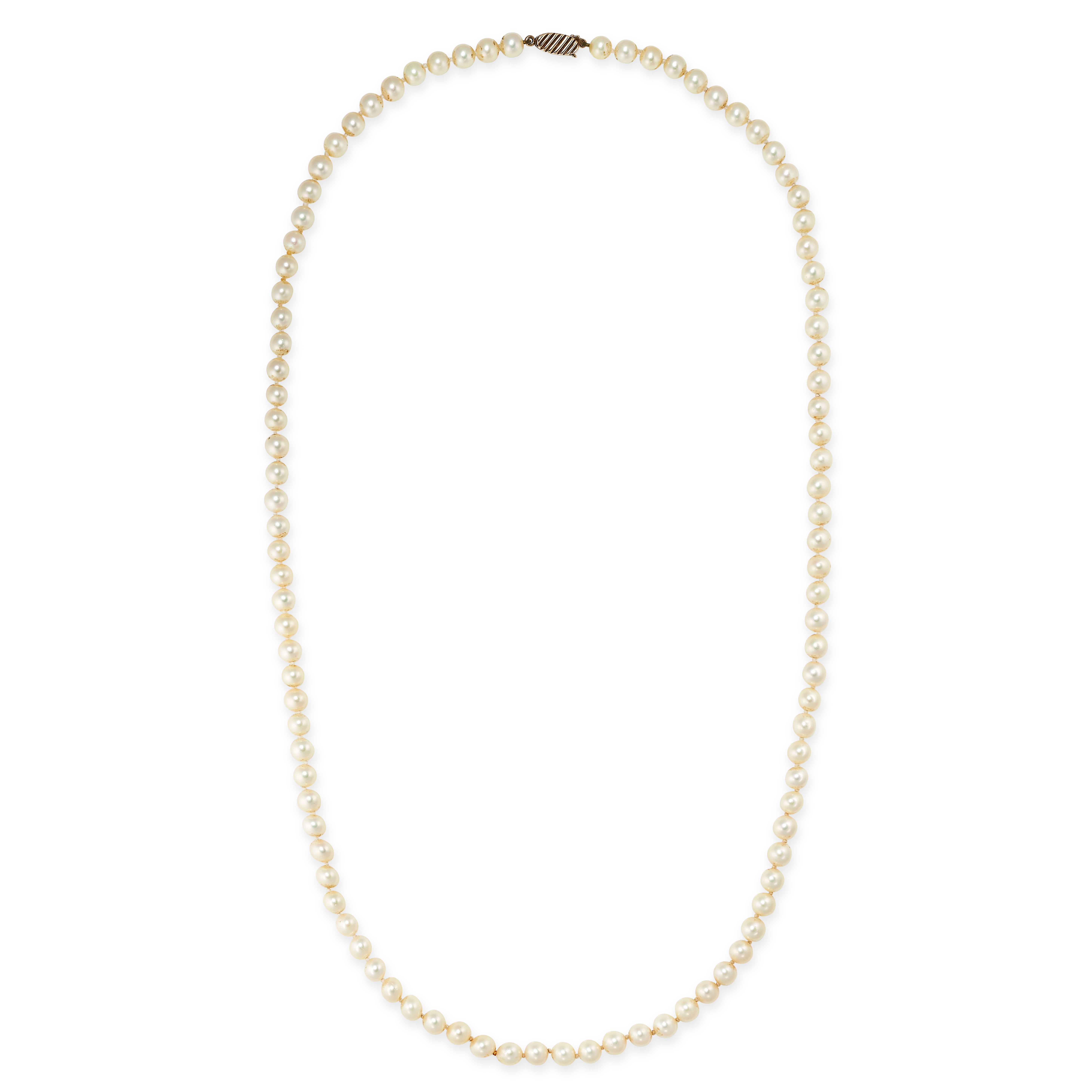 A PEARL NECKLACE in 9ct yellow gold, comprising a single row of pearls, full British hallmarks, 6...