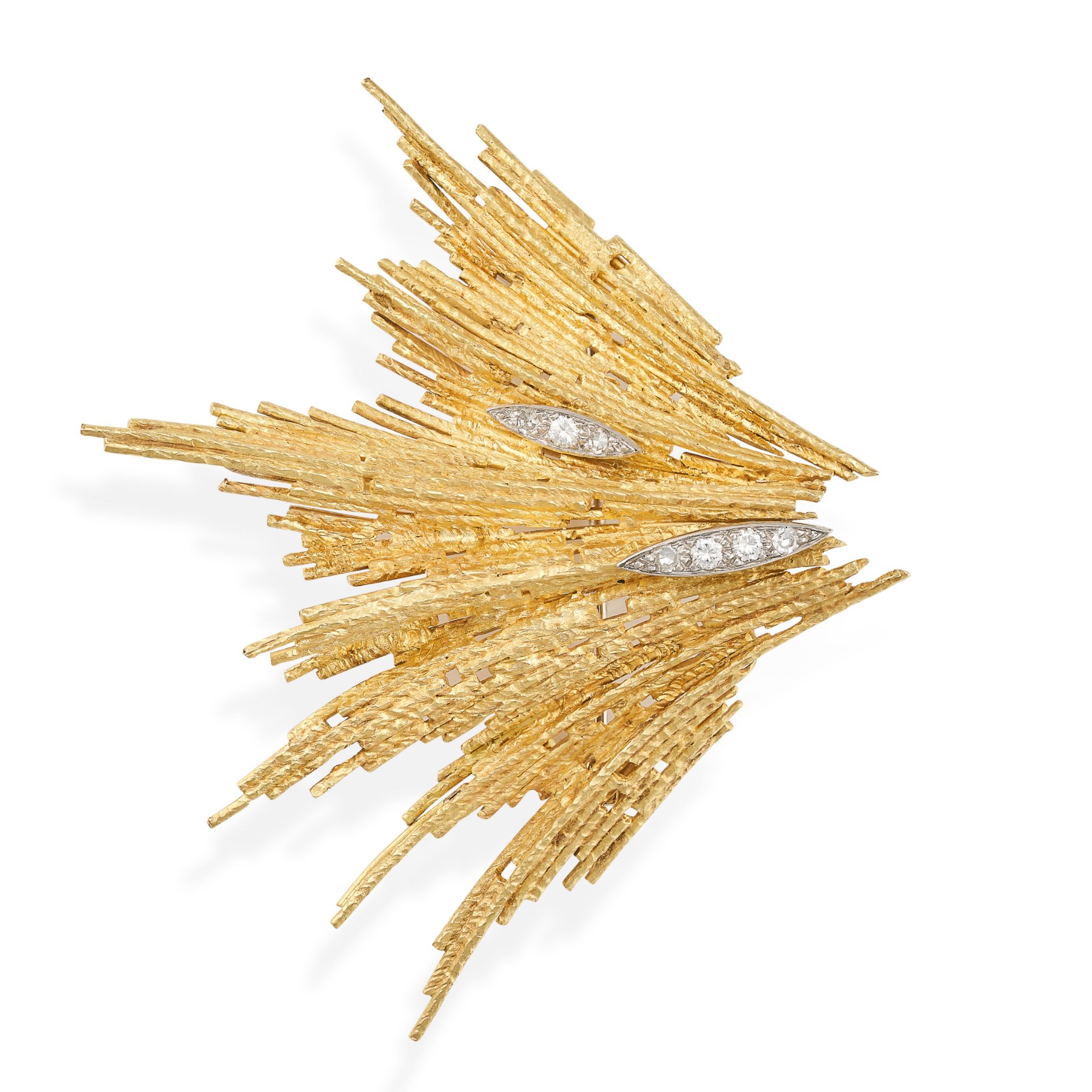 ANDREW GRIMA, A VINTAGE DIAMOND SPRAY BROOCH / PENDANT, 1970 in 18ct yellow gold, in abstract des...