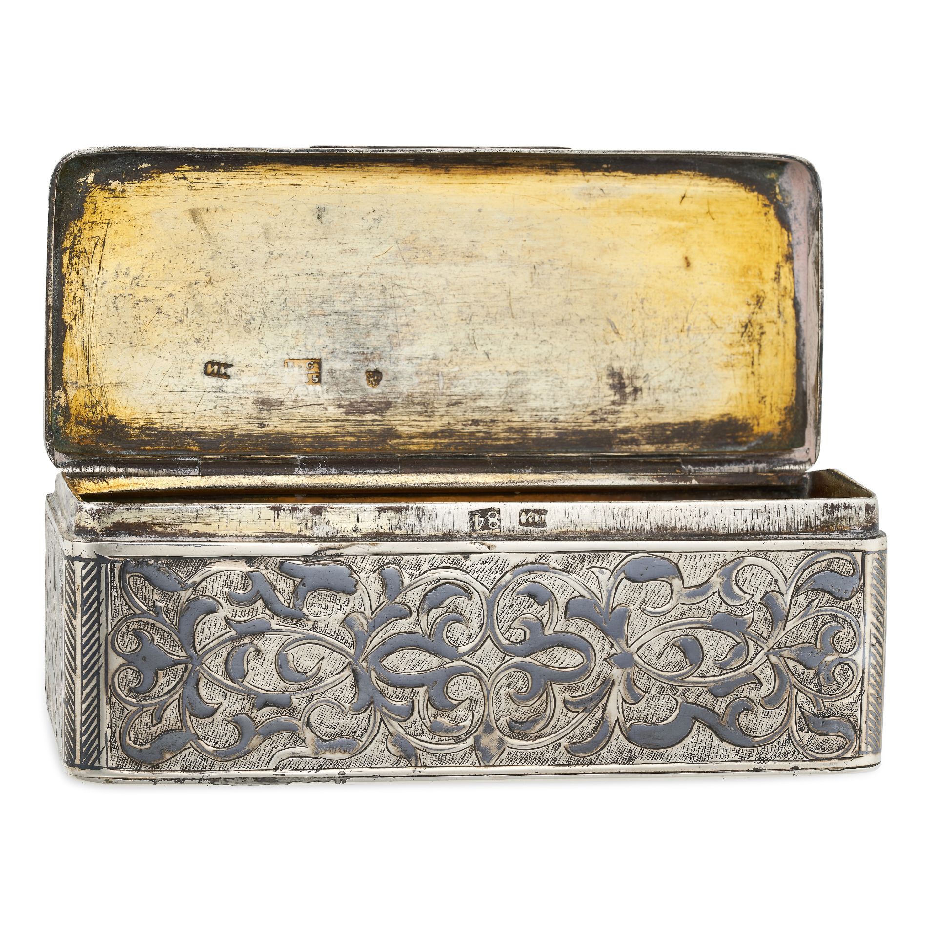 AN ANTIQUE RUSSIAN SILVER AND NIELLO ENAMEL BOX in silver, the rectangular box decorated with nie... - Bild 3 aus 3