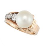 A VINTAGE PEARL AND DIAMOND RING in 14ct yellow gold, set with a pearl of 8.9mm and three graduat...