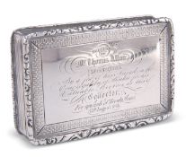 AN EARLY VICTORIAN SILVER SNUFF BOX