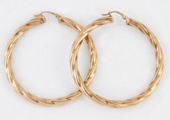 A PAIR OF 9 CARAT GOLD TWISTED HOOP EARRINGS