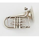 A NOVELTY HORN BROOCH