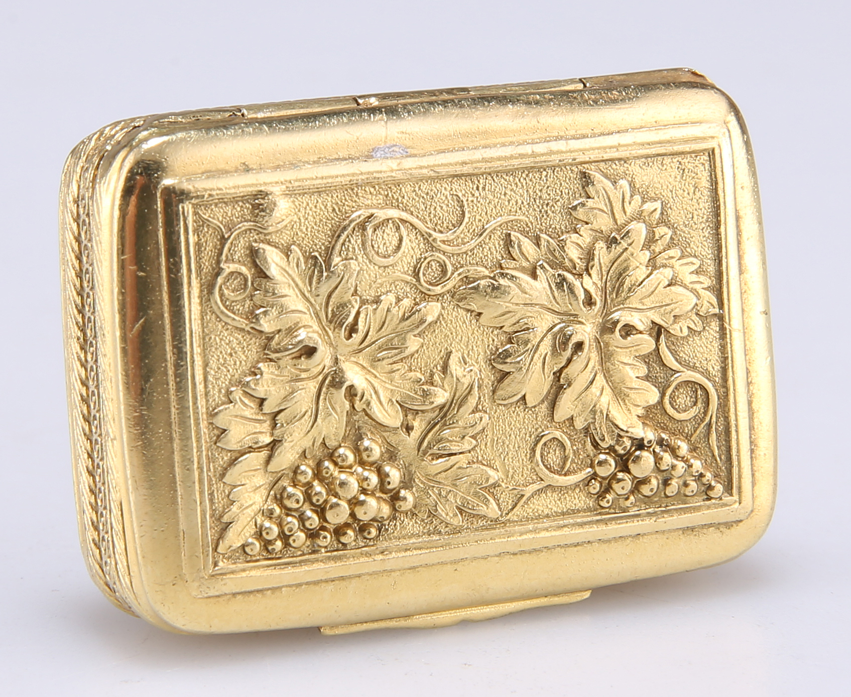 A GEORGE III SILVER-GILT VINAIGRETTE - Image 2 of 2