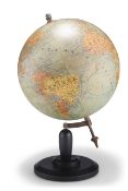 AN EARLY 20TH CENTURY FRENCH DESK GLOBE