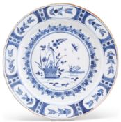 AN ENGLISH BLUE AND WHITE DELFT CHARGER, POSSIBLY BRISTOL, MID 18TH CENTURY,