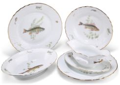 A MID 20TH CENTURY RICHARD GINORI FISH DINNER SERVICE, ITALIAN