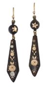 A PAIR OF 19TH CENTURY TORTOISESHELL AND PIQUÉ WORK PENDANT EARRINGS