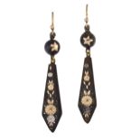 A PAIR OF 19TH CENTURY TORTOISESHELL AND PIQUÉ WORK PENDANT EARRINGS