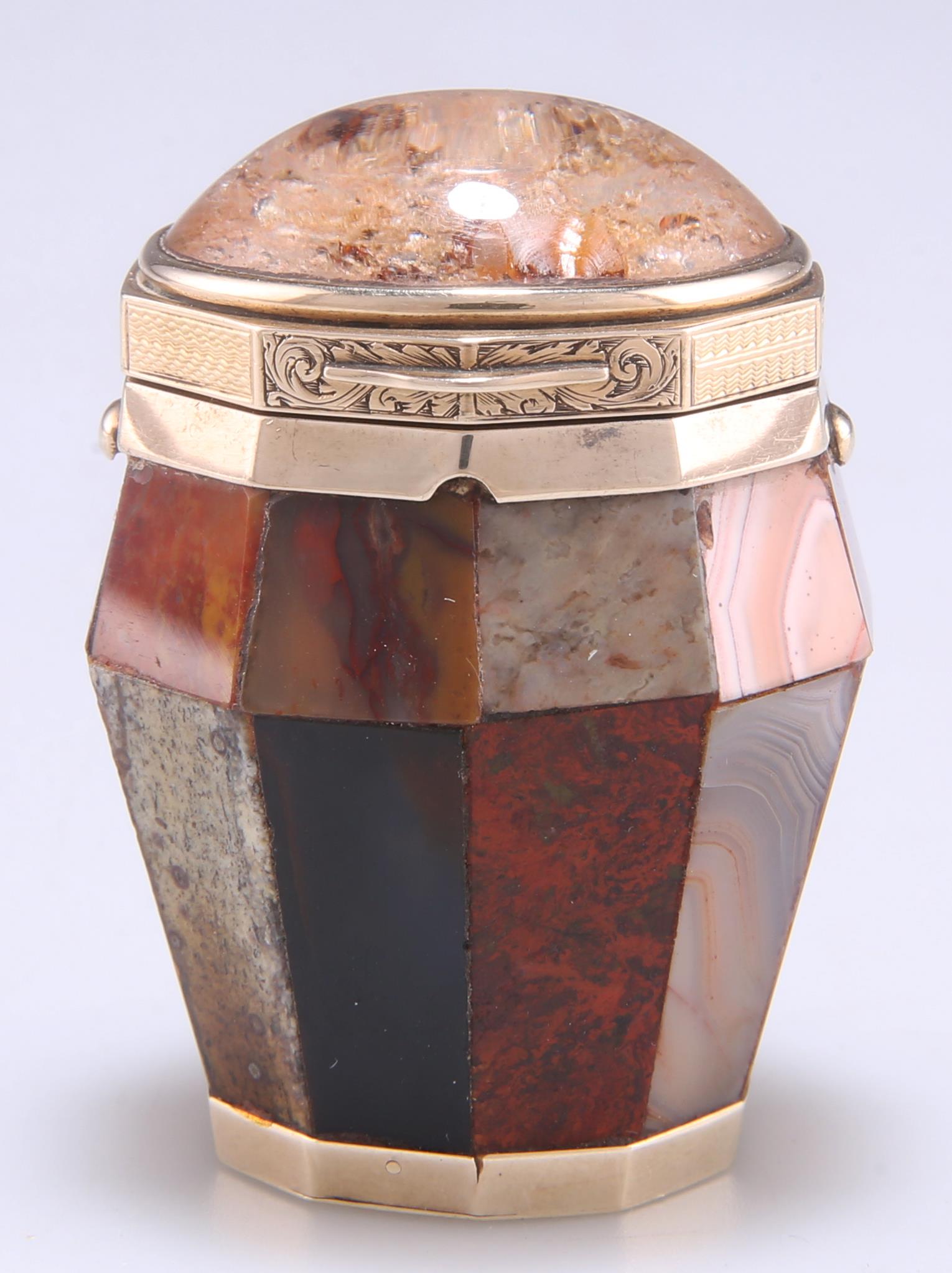 AN EARLY 19TH CENTURY SCOTTISH GOLD-MOUNTED AGATE VINAIGRETTE - Image 2 of 2