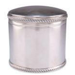 AN ELIZABETH II SILVER BISCUIT BOX