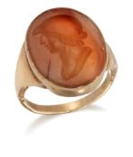 A 19TH CENTURY AGATE INTAGLIO RING