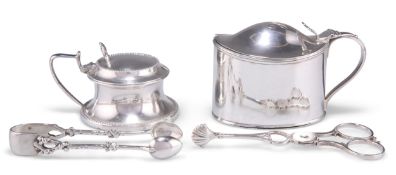 TWO PAIRS OF SILVER SUGAR NIPS, AND TWO SILVER MUSTARD POTS