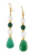 A PAIR OF AVENTURINE QUARTZ AND CULTURED PEARL PENDANT EARRINGS