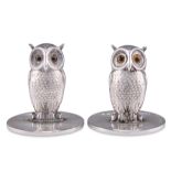 A PAIR OF GEORGE V SILVER NOVELTY OWL MENU HOLDERS