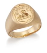 AN INTAGLIO SIGNET RING