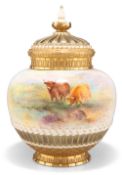 A ROYAL WORCESTER LARGE POT POURRI JAR AND COVER
