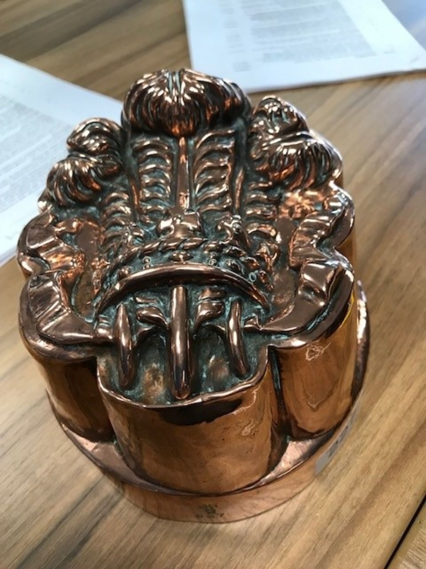 A VICTORIAN 'PRINCE OF WALES FEATHERS' COPPER JELLY MOULD - Image 8 of 11