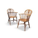 A 19TH CENTURY YEW WOOD WINDSOR CHAIR