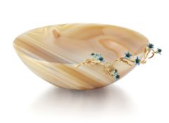 AN AGATE AND ENAMEL BOWL