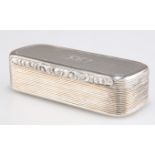 A WILLIAM IV SILVER SNUFF BOX