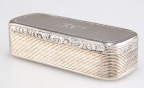 A WILLIAM IV SILVER SNUFF BOX